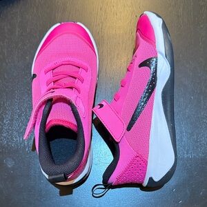 Brand new Nike Kids Sz 13 Pink Athletic Shoes